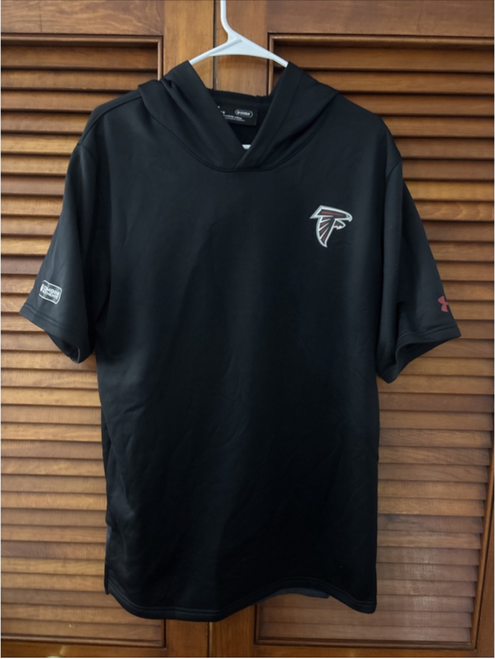 Atlanta Falcons Under Armour Short Sleeve Hoodie Sweatshirt Men's Large